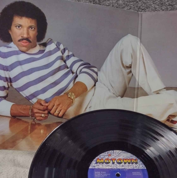 Lionel Richie Vinyl Record - Picture 3 of 4